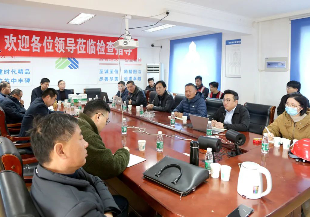 公司大型复杂工程施工技术再上新台阶！