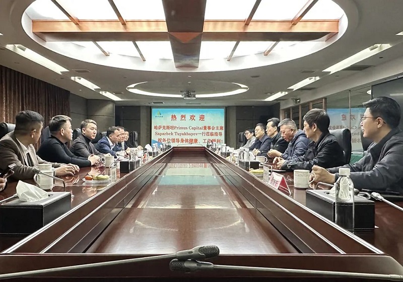 哈萨克斯坦Primus Capital董事会主席Saparbek Tuyakbayev一行到苏中集团开展合作洽谈